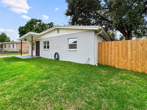 2404 N RAMONA CIRCLE, TAMPA, FL 33612