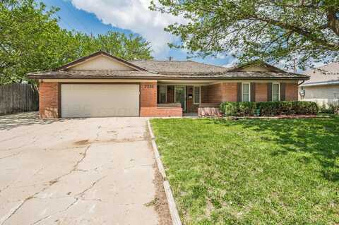 7216 Gainsborough Road, Amarillo, TX 79106