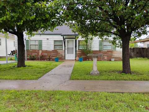 1029 S FARLEY Street, Pampa, TX 79065
