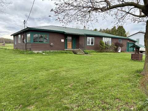 160 Shinnock Road, North Lawrence, NY 12967