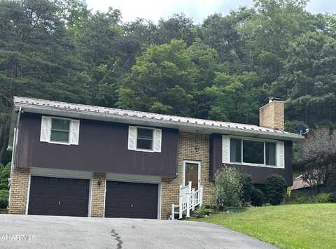 159 Hollidaysburg Sportsman Road, Hollidaysburg, PA 16648