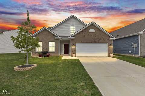 5423 Maywood Drive, Whitestown, IN 46075