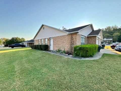 1386 N Bernice DR, Fayetteville, AR 72703