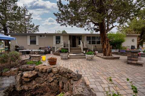 4715 NW 49th Lane, Redmond, OR 97756