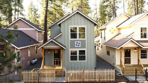 337 W Jefferson Avenue, Sisters, OR 97759