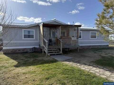 57459 Arrowhead Loop, Christmas Valley, OR 97641