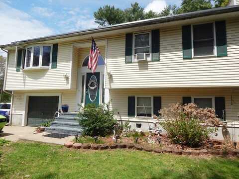 13 Lark St, New Bedford, MA 02745
