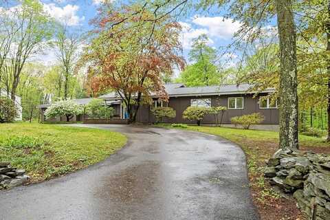 146 Harvard St, Leominster, MA 01453