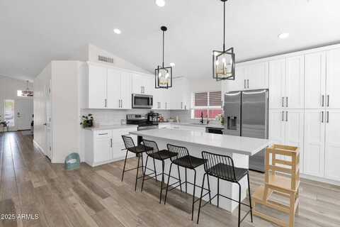665 W MINTON Drive, Tempe, AZ 85282