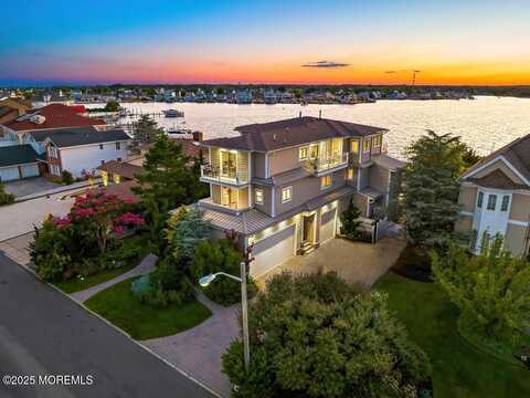 3312 Churchill Drive, Toms River, NJ 08753