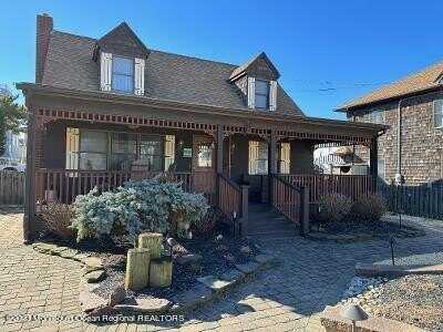 11 3rd Avenue, Seaside Park, NJ 08752