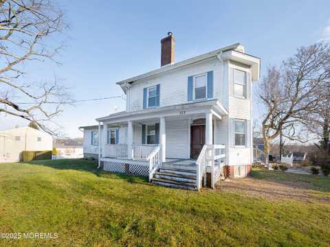 123 Reynolds Drive, Eatontown, NJ 07724