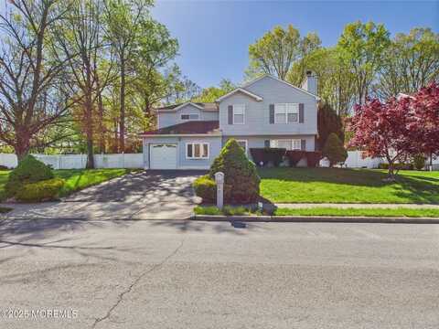 74 Mystic Court, Cliffwood, NJ 07721