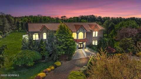8 Tiberon Drive, Holmdel, NJ 07733