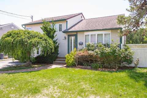 344 N Virginia Avenue, Massapequa, NY 11758