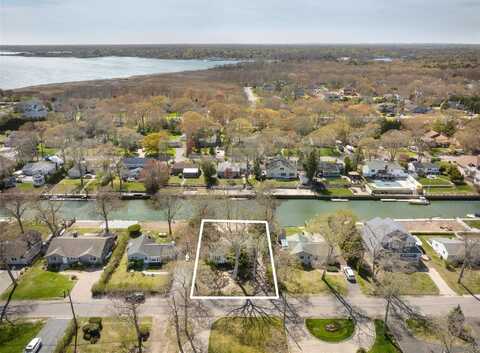 12 Tarpon Road, East Quogue, NY 11942