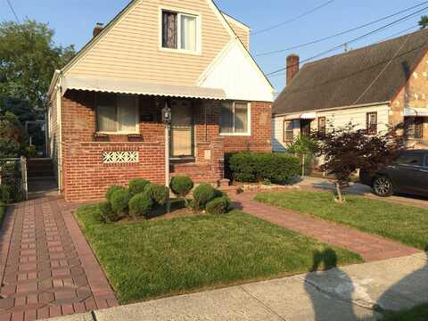 12105 196th Street, Springfield Gardens, NY 11413