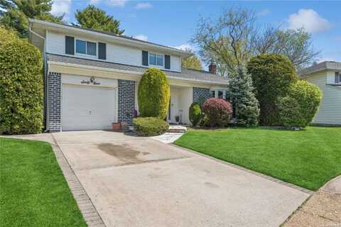 69 Sunnyside Lane, Westbury, NY 11590