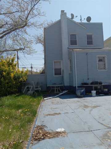 138-02 233, Laurelton, NY 11422