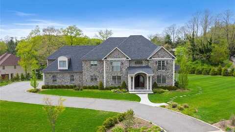 2 Enclave Court, Dix Hills, NY 11746