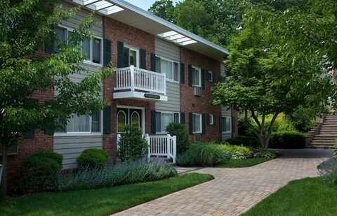 427 Main Street, Northport, NY 11768