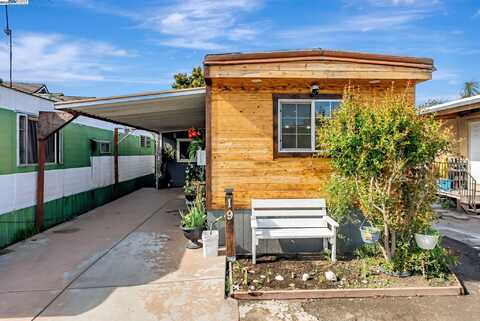 19150 Hesperian Blvd, Hayward, CA 94541