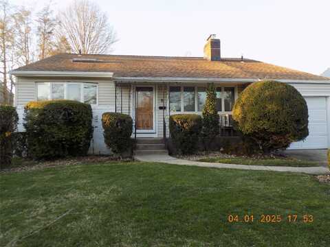 9 Gary Road, Syosset, NY 11791