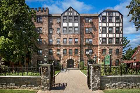 37 Woodmere Boulevard, Woodmere, NY 11598