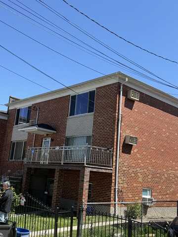 9-05 123, College Point, NY 11356
