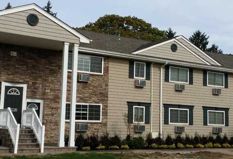 315 Brook Avenue, Bay Shore, NY 11706