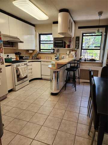 147-33 71 Avenue, Kew Gardens, NY 11367