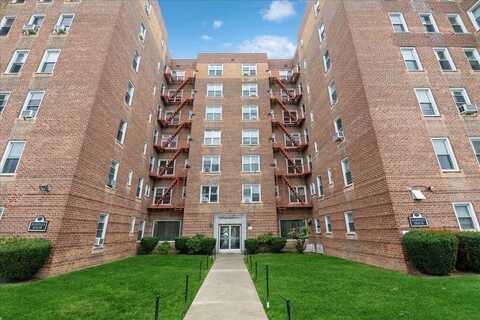 30-11 Parsons Blvd, Flushing, NY 11354