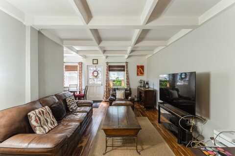149-32 Union Turnpike, Briarwood, NY 11367