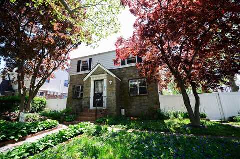 178-06 69 Avenue, Fresh Meadows, NY 11365