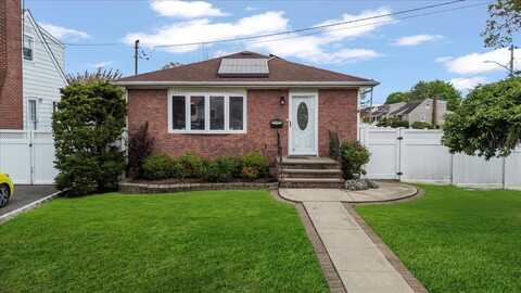 64 Sunset Avenue, Farmingdale, NY 11735