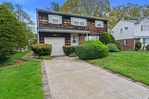 915 School Drive, Baldwin, NY 11510