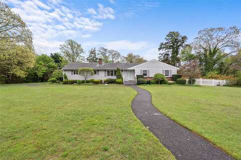 90 Meadow Lane, Bayport, NY 11705