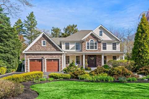 12 Saint Andrews Drive, Huntington, NY 11743