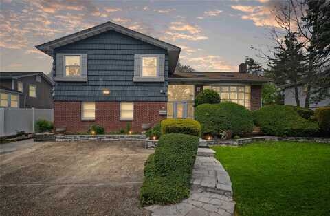 211 Cantiague Rock Road, Westbury, NY 11590
