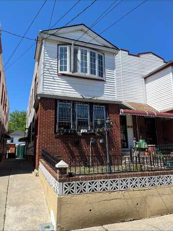 93-18 202nd Street, Hollis, NY 11423