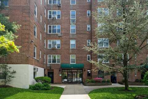 142-20 26th Ave, Flushing, NY 11354