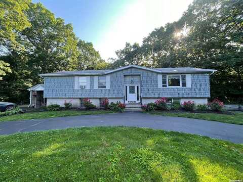224 Pipe Stave Hollow Road, Mount Sinai, NY 11766