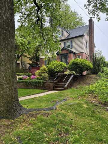 19346 McLaughlin Avenue, New York, NY 11423