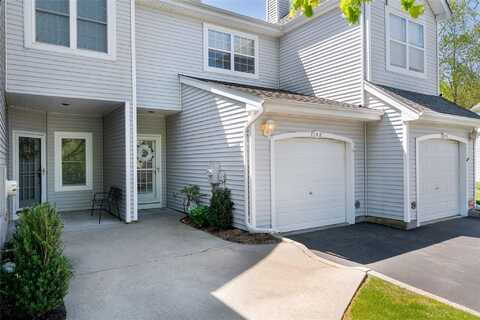 160 Windward Court S, Port Jefferson, NY 11777