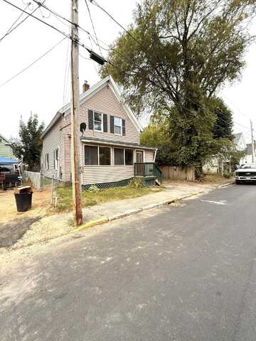 16 Rangeley Place, Rumford, ME 04276