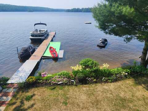 54 Aquilla Road, Gray, ME 04039