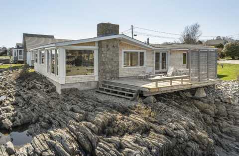 8 Linnell Drive, Harpswell, ME 04003