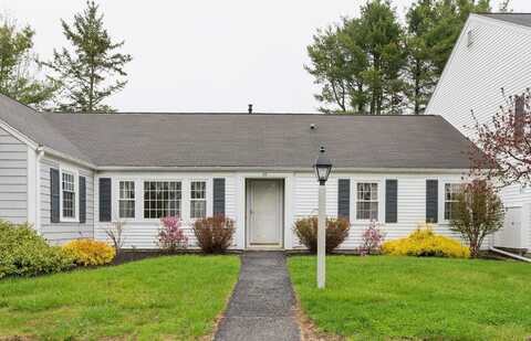 66 Colonial Village, Falmouth, ME 04105