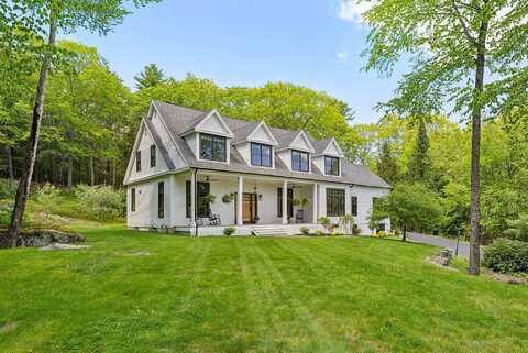 239 Hunter Way, Falmouth, ME 04105