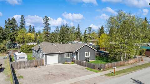 1020 3rd Avenue E, Columbia Falls, MT 59912